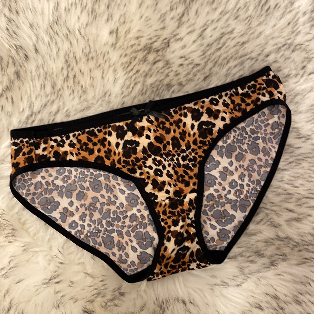BODY NATURALS Leopard Hipster